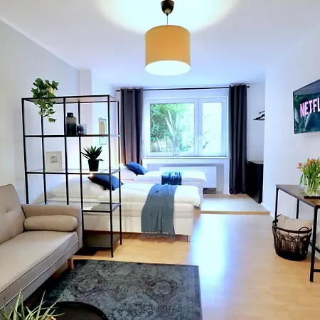 Sapphire Apartment: Free Parking + Netflix + Bathtub Apartment Essen