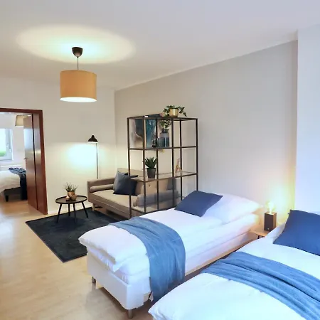 Sapphire Apartment: Free Parking + Netflix + Bathtub *