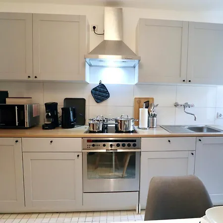 Sapphire Apartment: Free Parking + Netflix + Bathtub Apartament
