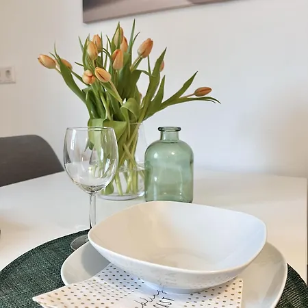 Apartament Sapphire Apartment: Free Parking + Netflix + Bathtub Essen