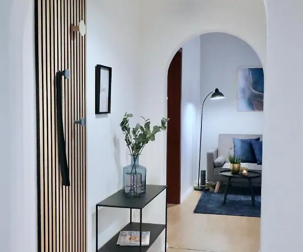 Lejlighed Sapphire Apartment: Free Parking + Netflix + Bathtub Essen