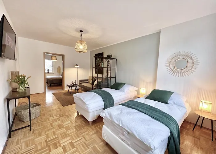 Lejlighed Sapphire Apartment: Free Parking + Netflix + Bathtub Essen